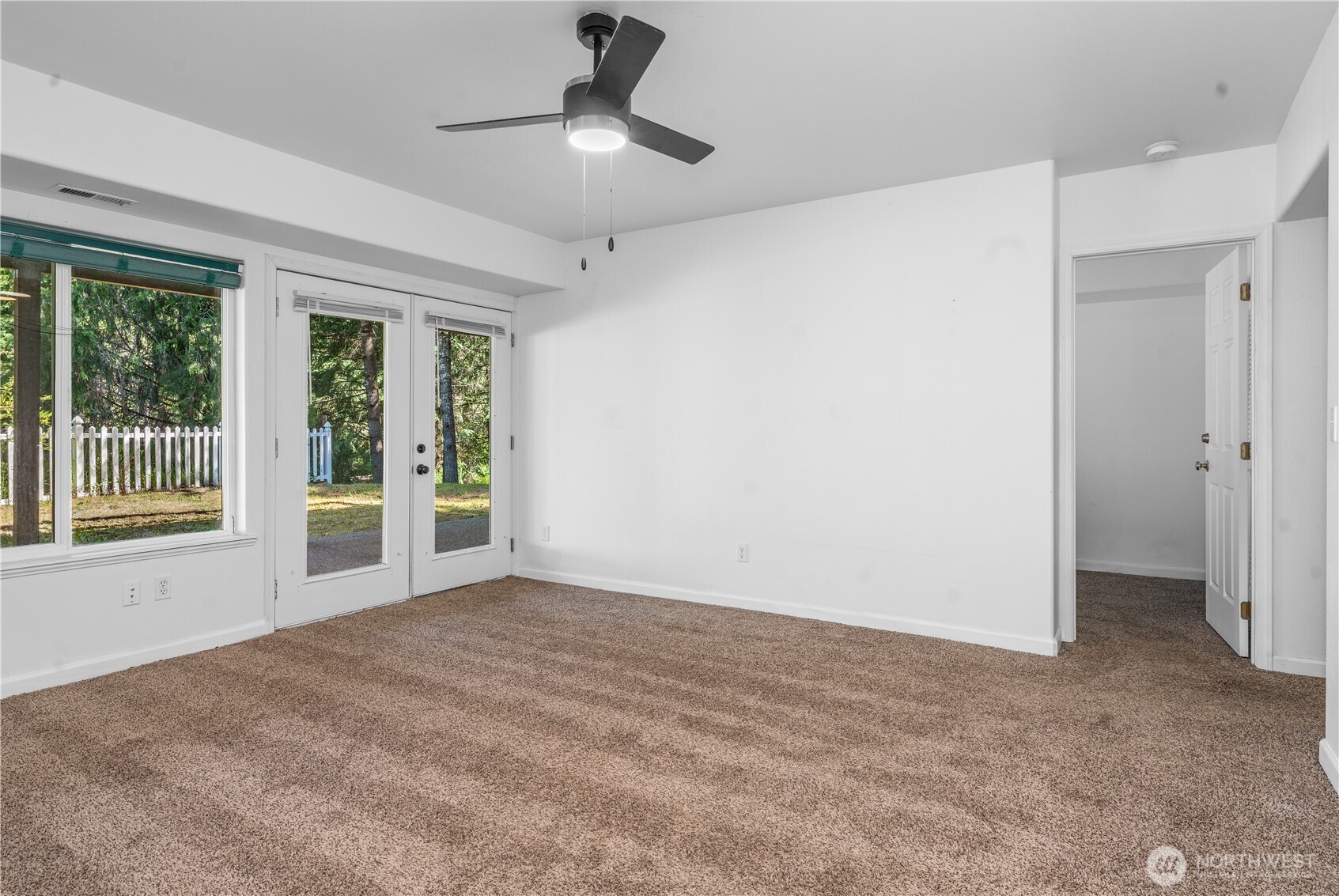 110 E Glacier Crest Road Property Photo 34
