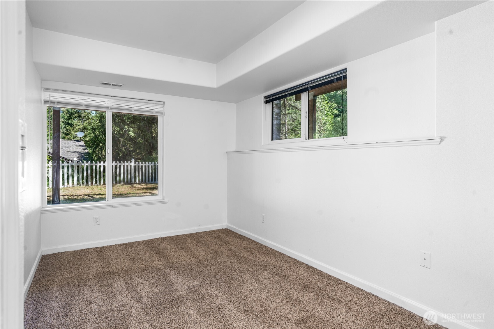 110 E Glacier Crest Road Property Photo 35