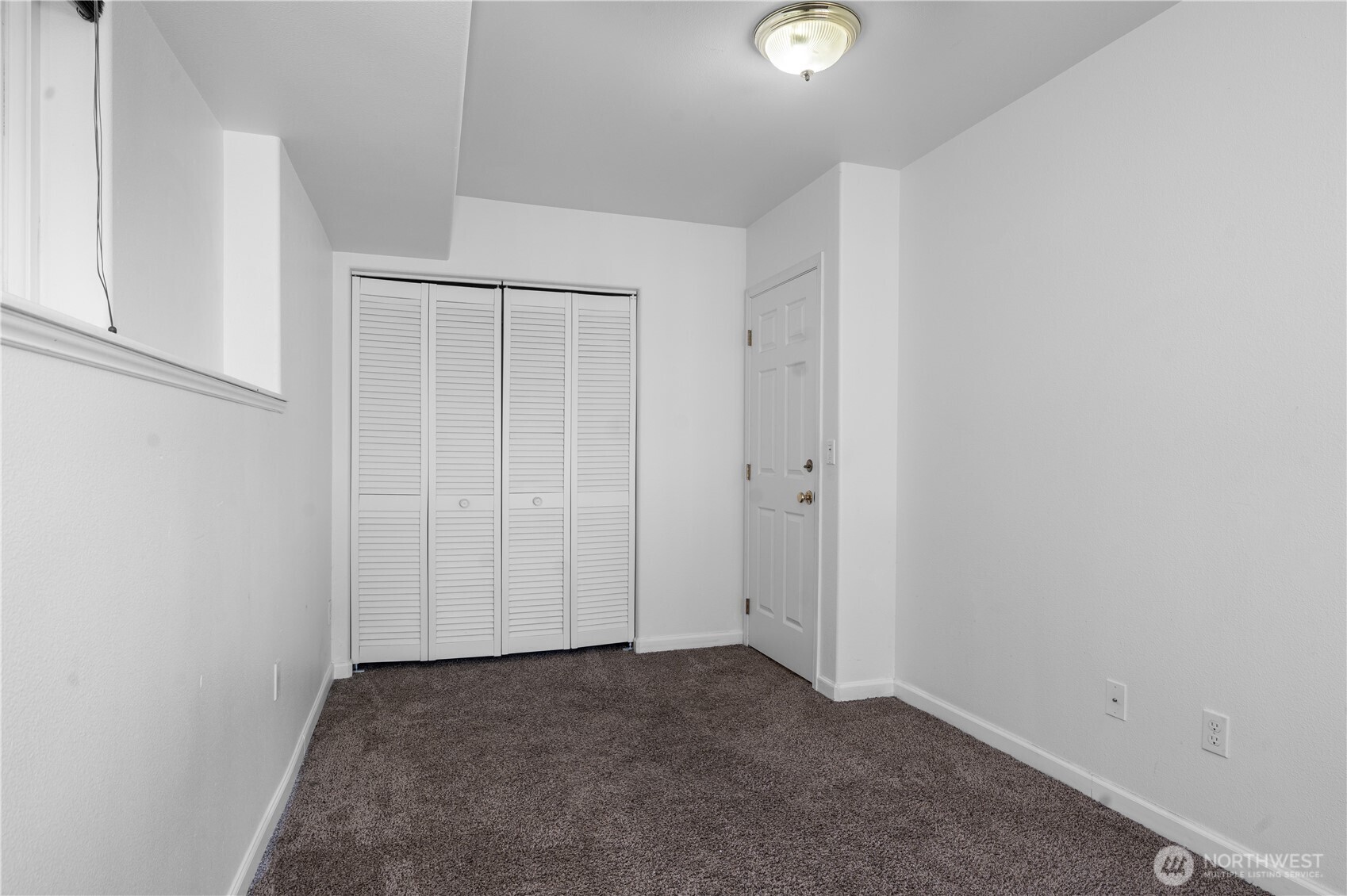 110 E Glacier Crest Road Property Photo 36