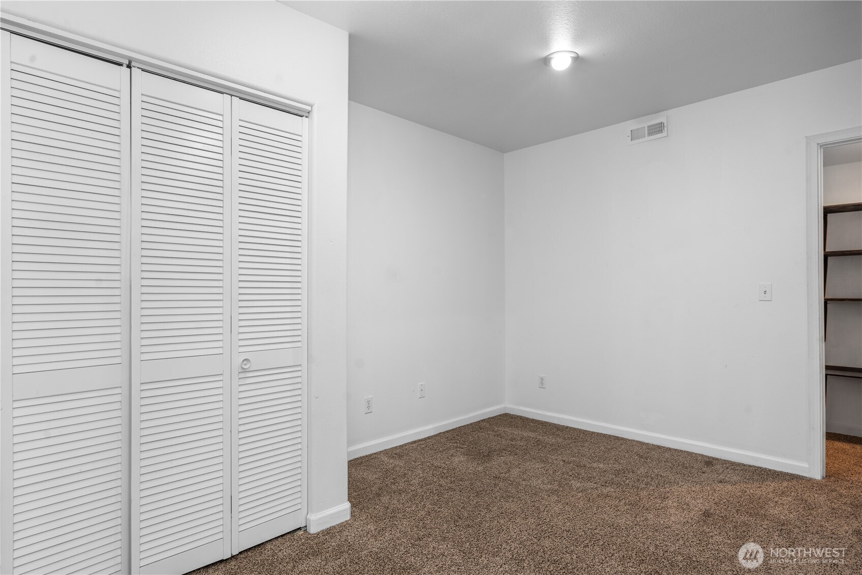 110 E Glacier Crest Road Property Photo 37