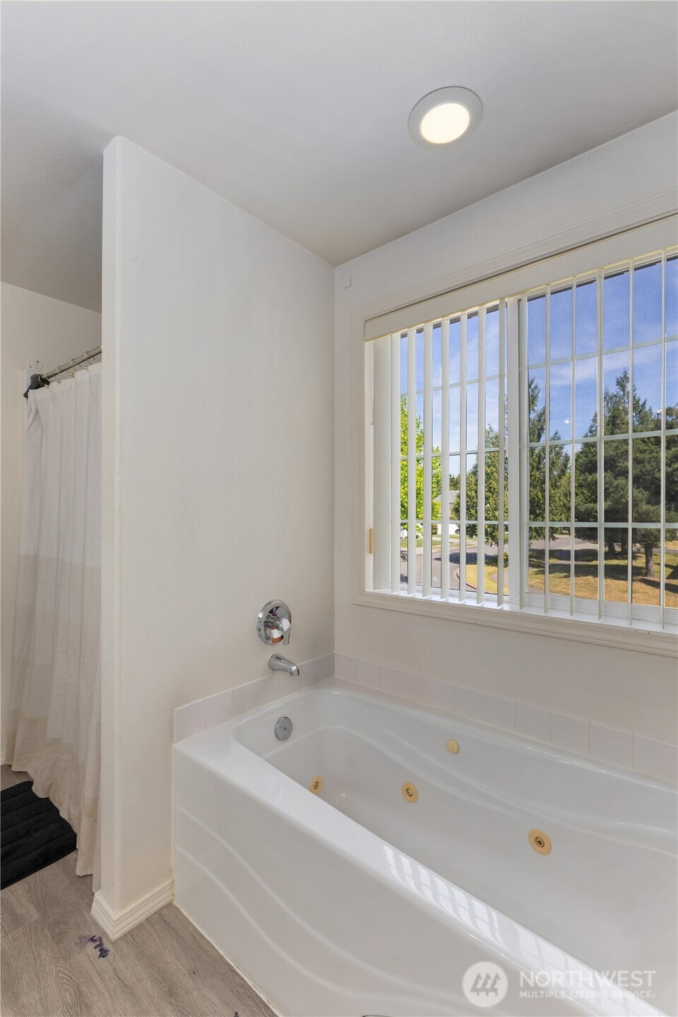 8305 Sweetbrier Loop Property Photo 23