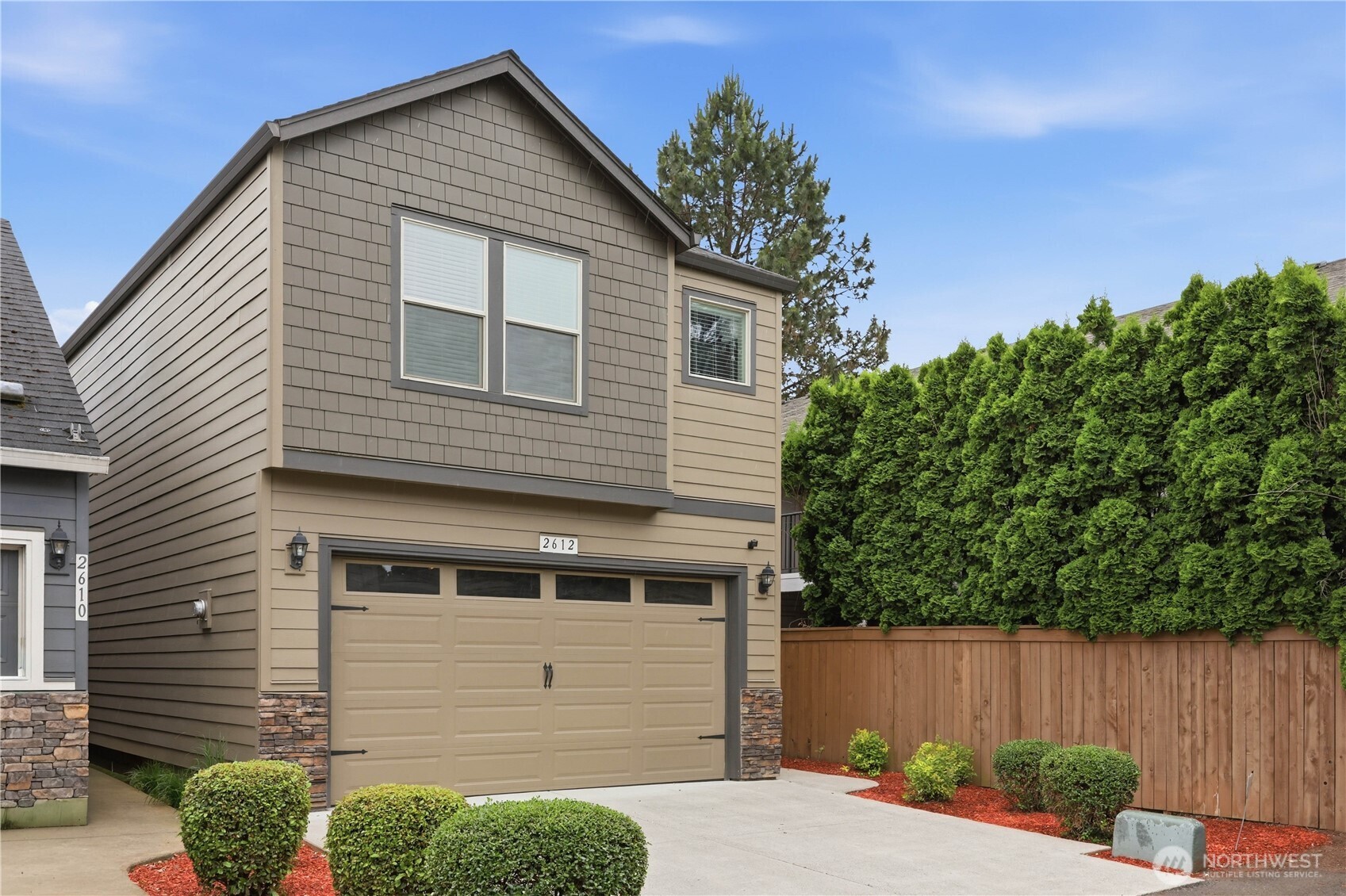 2612 Ne 130th Court Property Photo 3