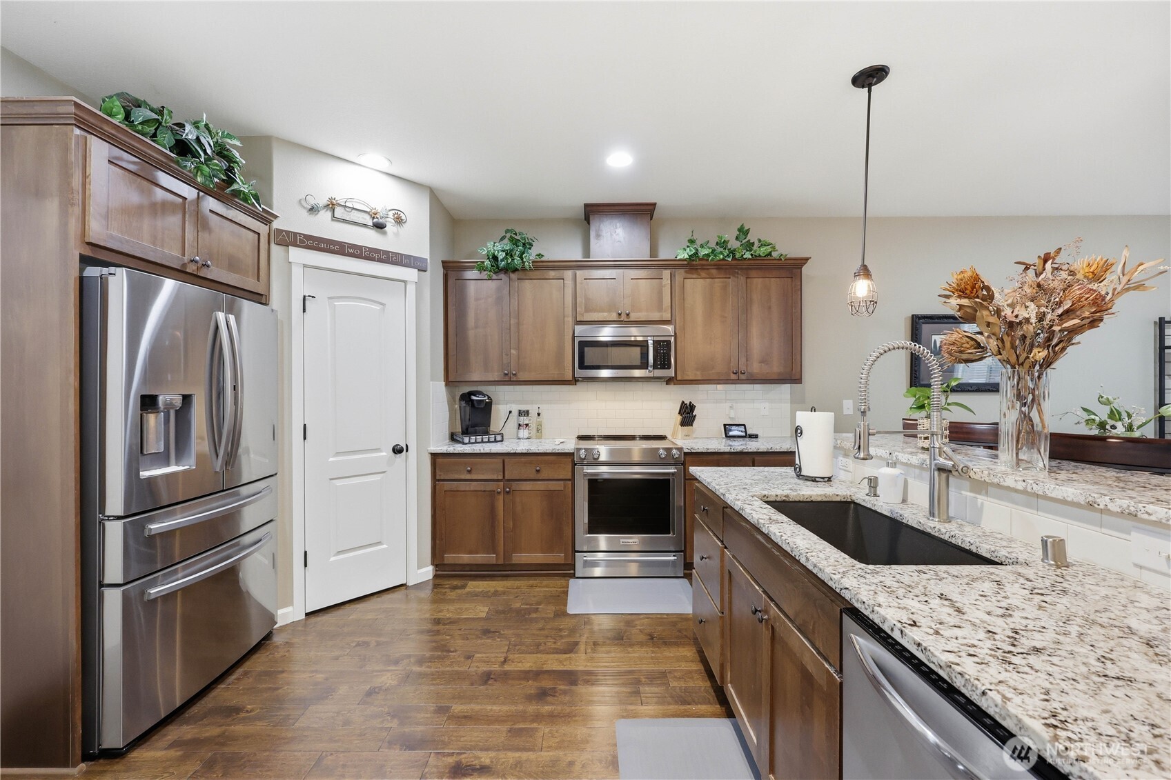 2612 Ne 130th Court Property Photo 9