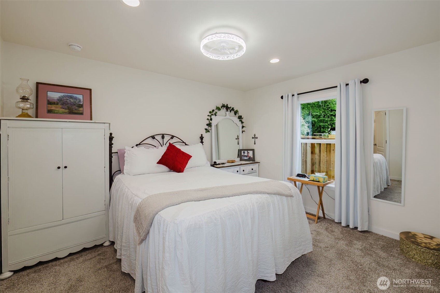 540 E Lakeshore Drive Property Photo 13