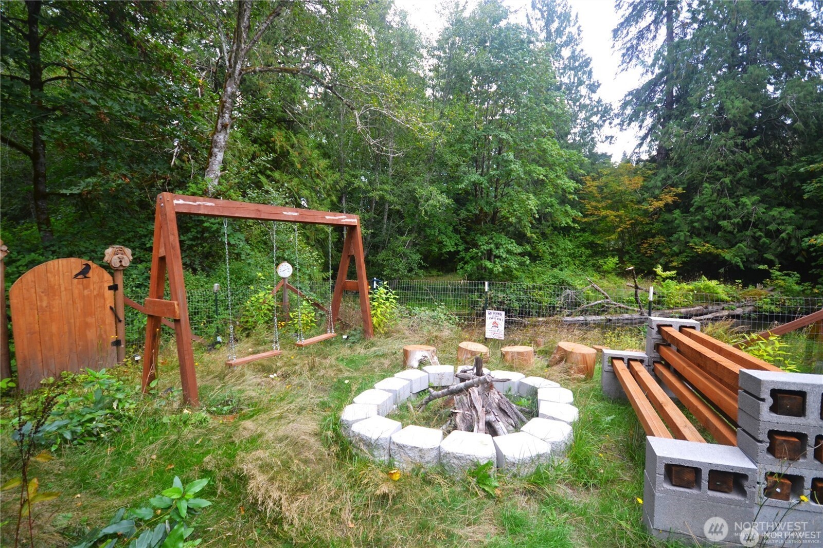 311 E Sherwood Creek Road Property Photo 1