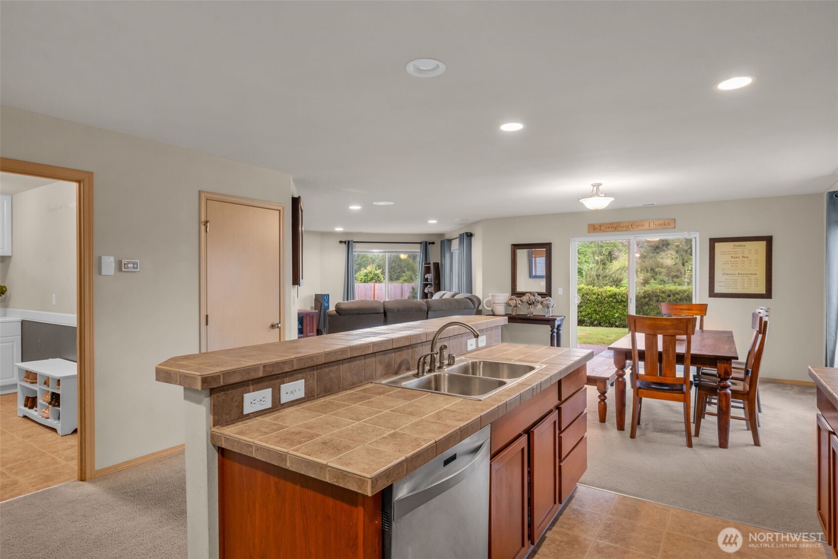 20489 Rustic View Rd Property Photo 11