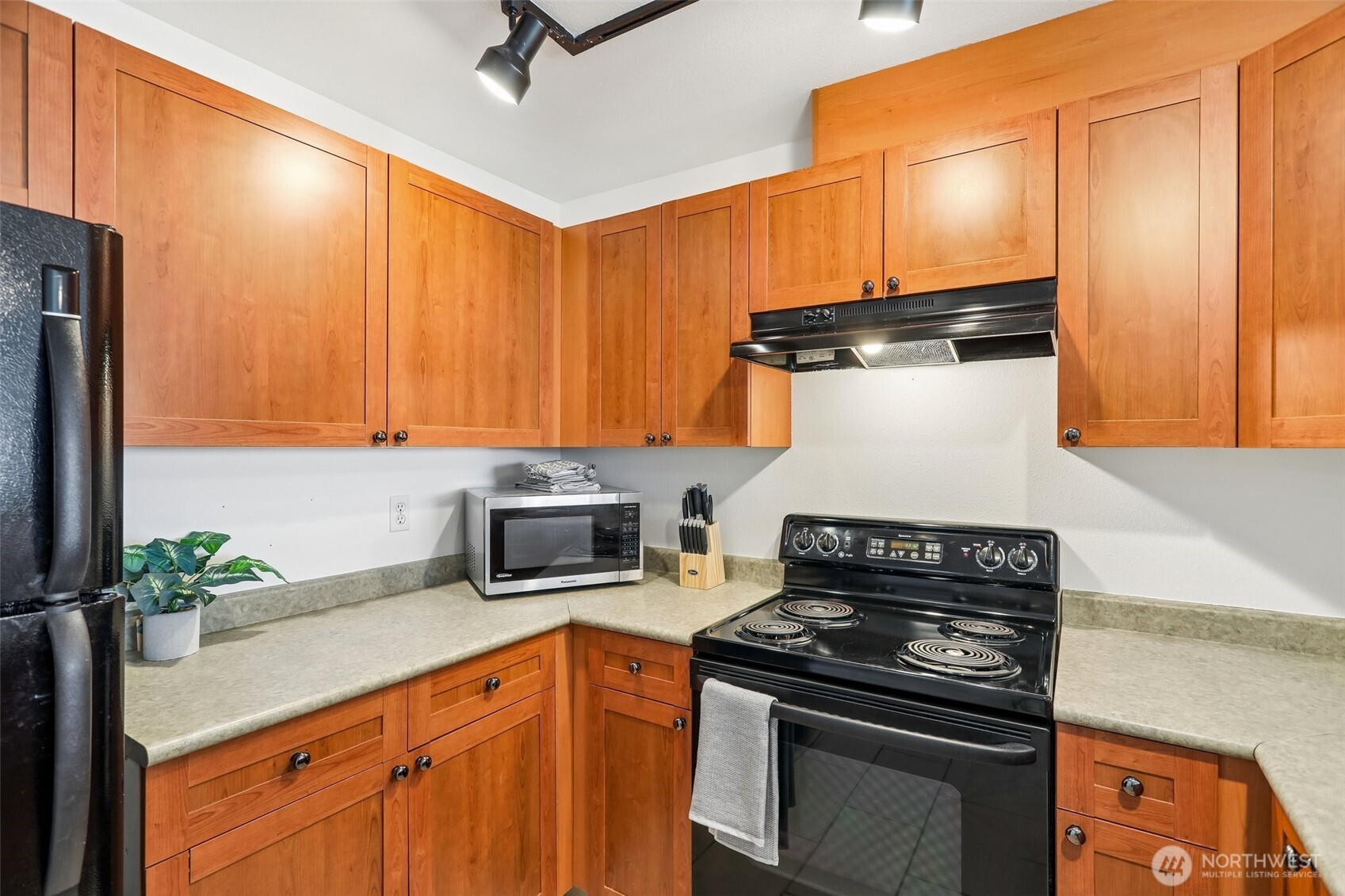 500 Elliott Avenue 405 Property Photo 13