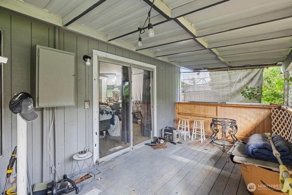 1607 W 46th Avenue Property Photo 15