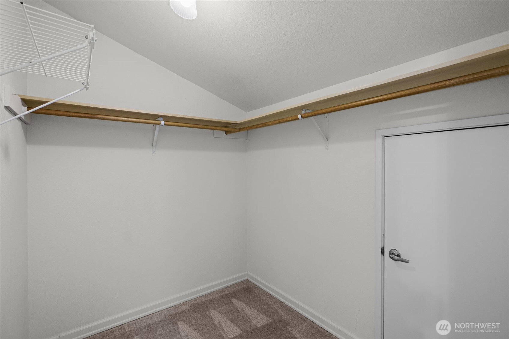 11226 Ne 68th Street E Property Photo 31
