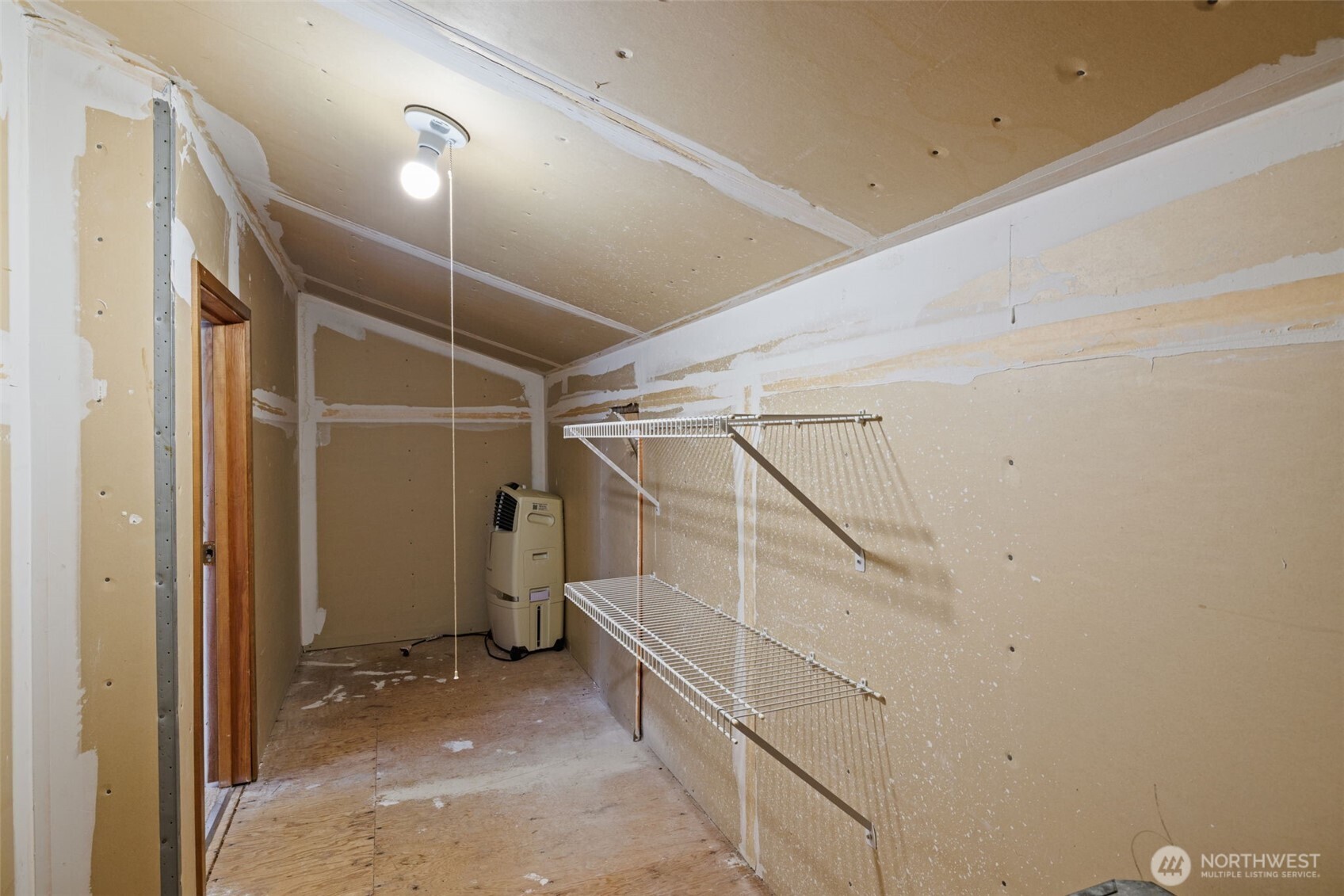 11226 Ne 68th Street E Property Photo 32