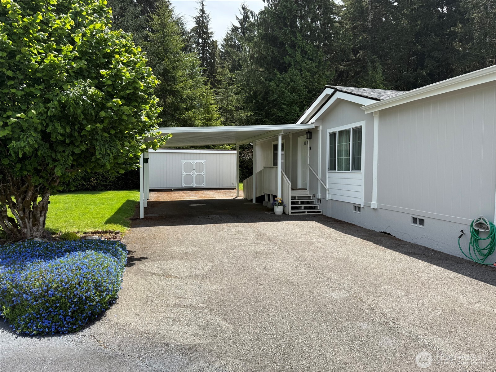 77 Clemons Road 105 Property Photo 1