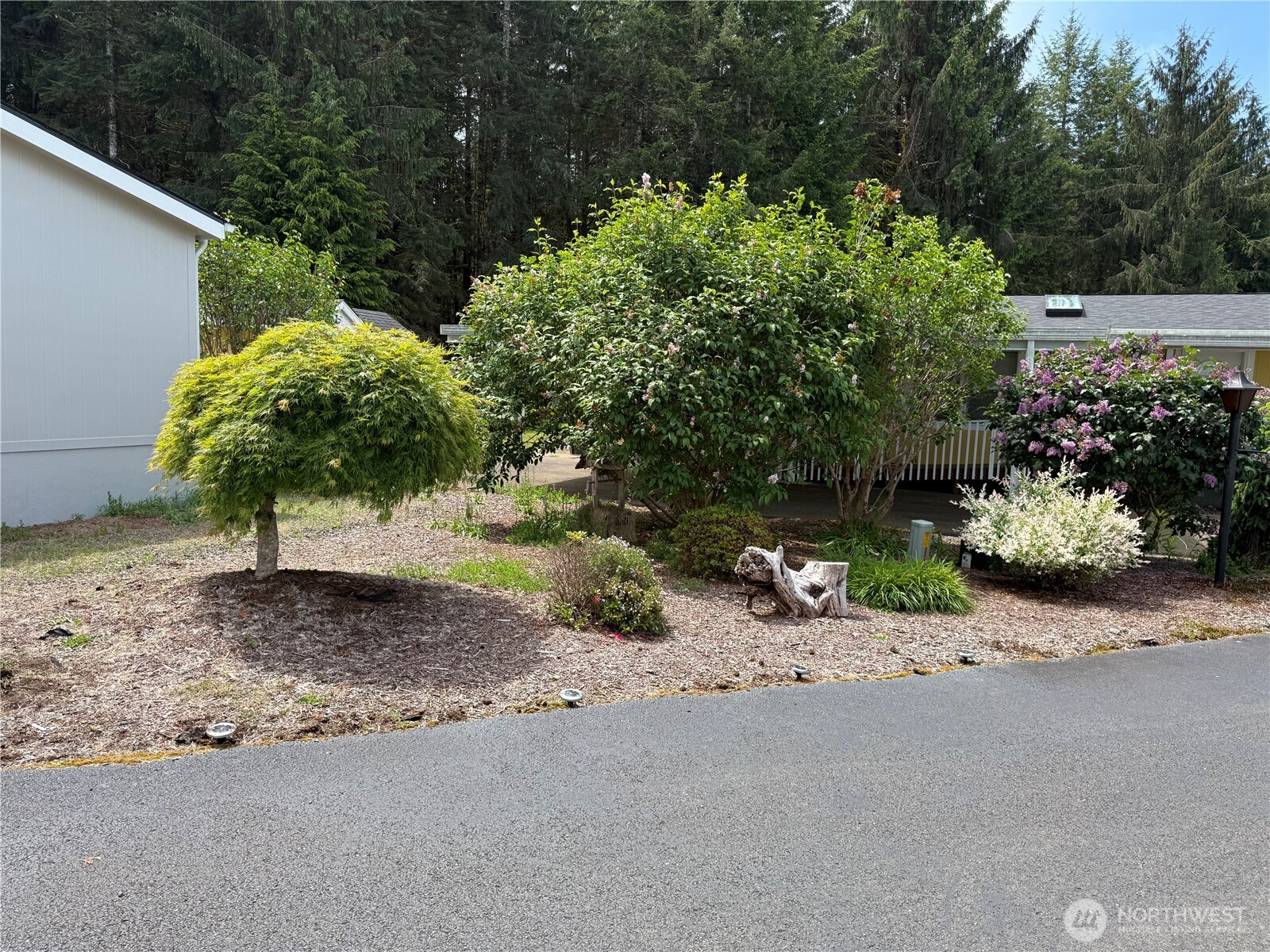 77 Clemons Road 105 Property Photo 3