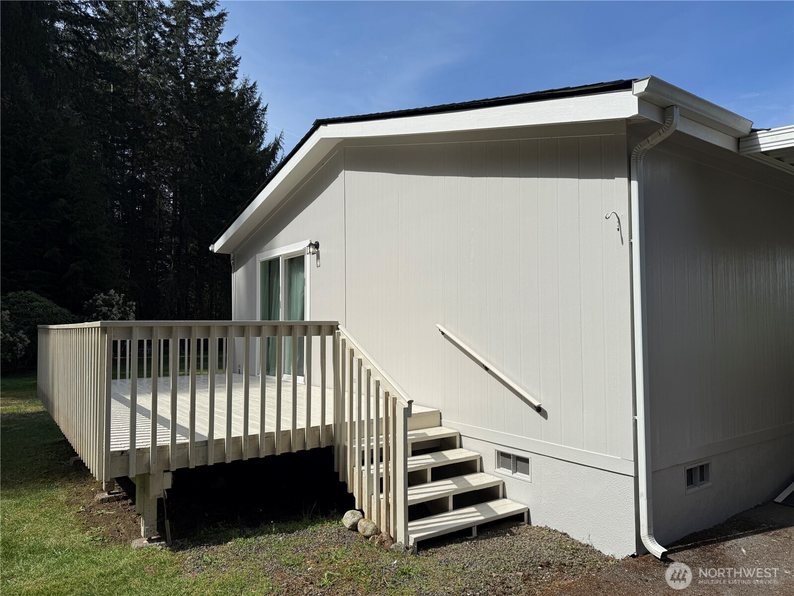 77 Clemons Road 105 Property Photo 5