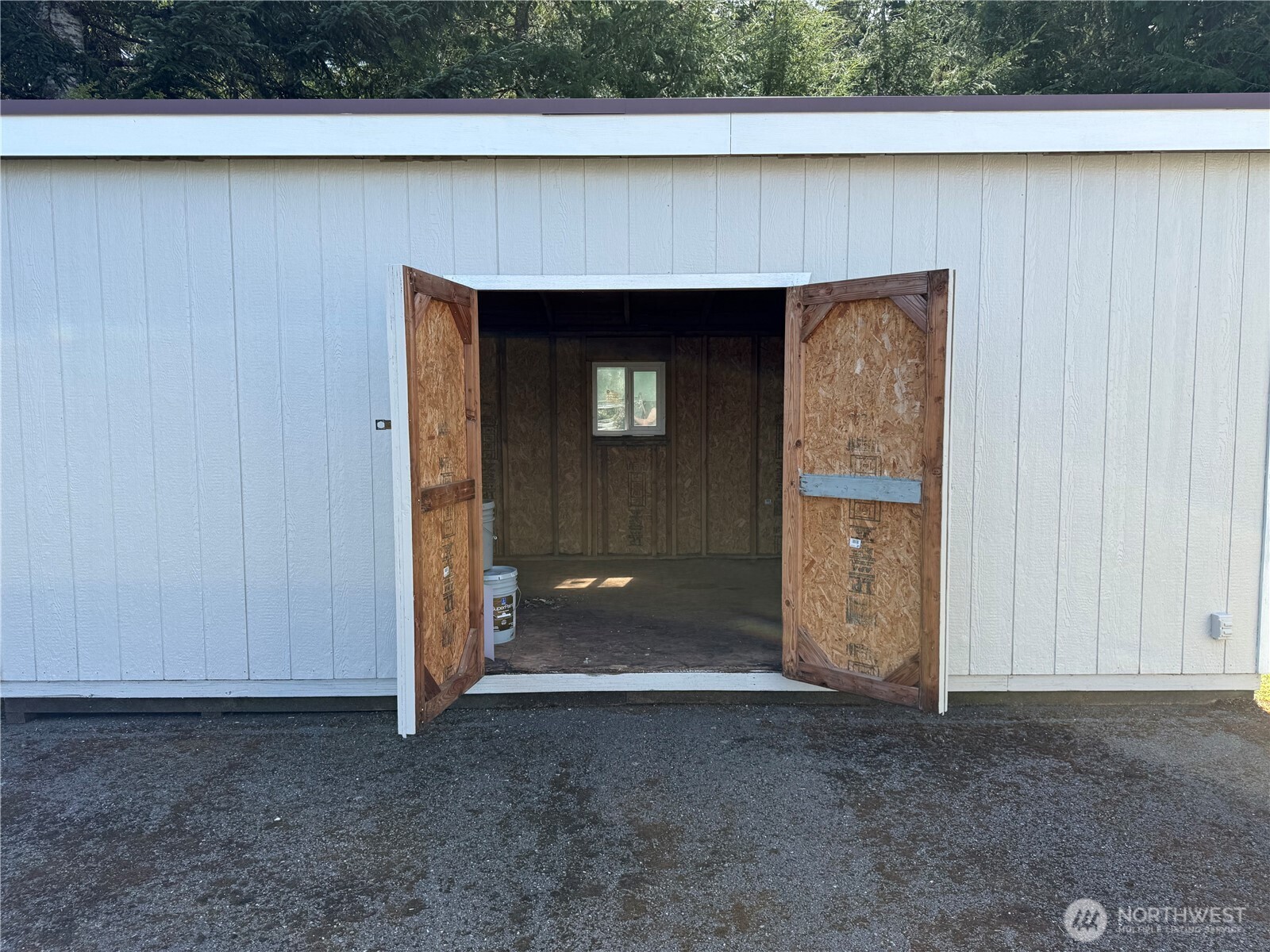 77 Clemons Road 105 Property Photo 7