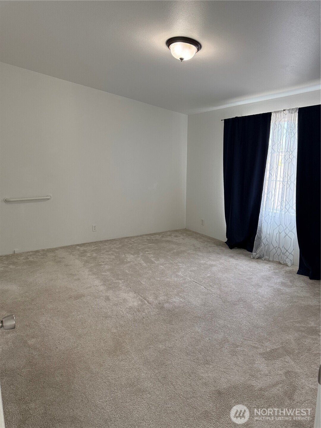77 Clemons Road 105 Property Photo 11