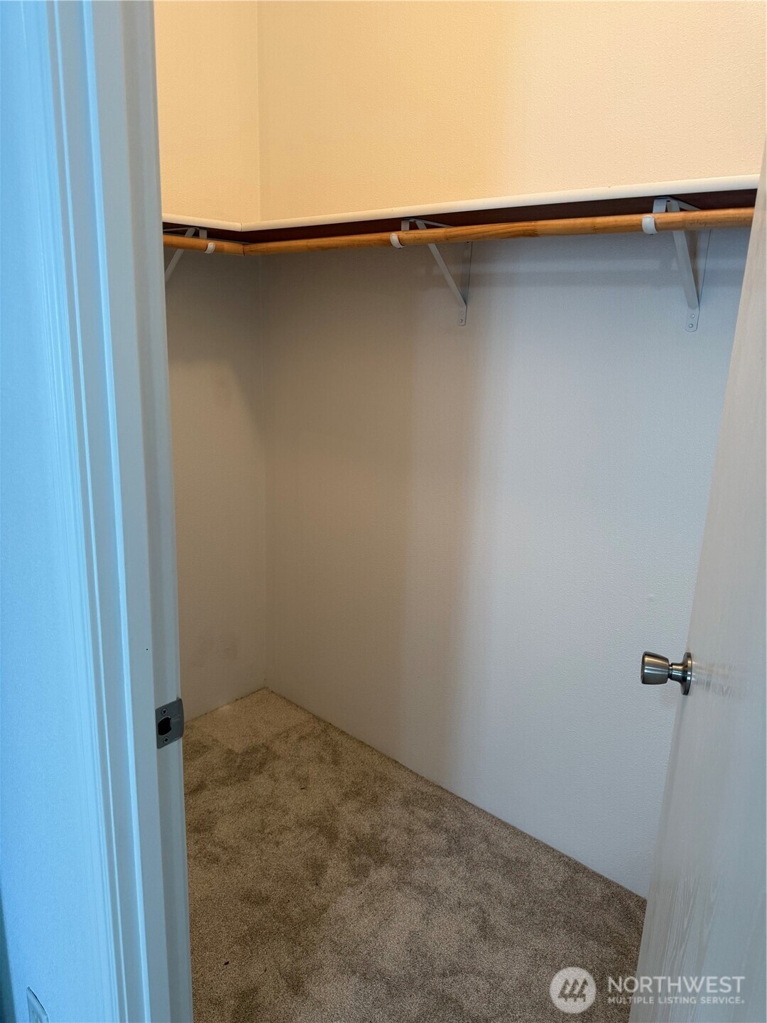 77 Clemons Road 105 Property Photo 13