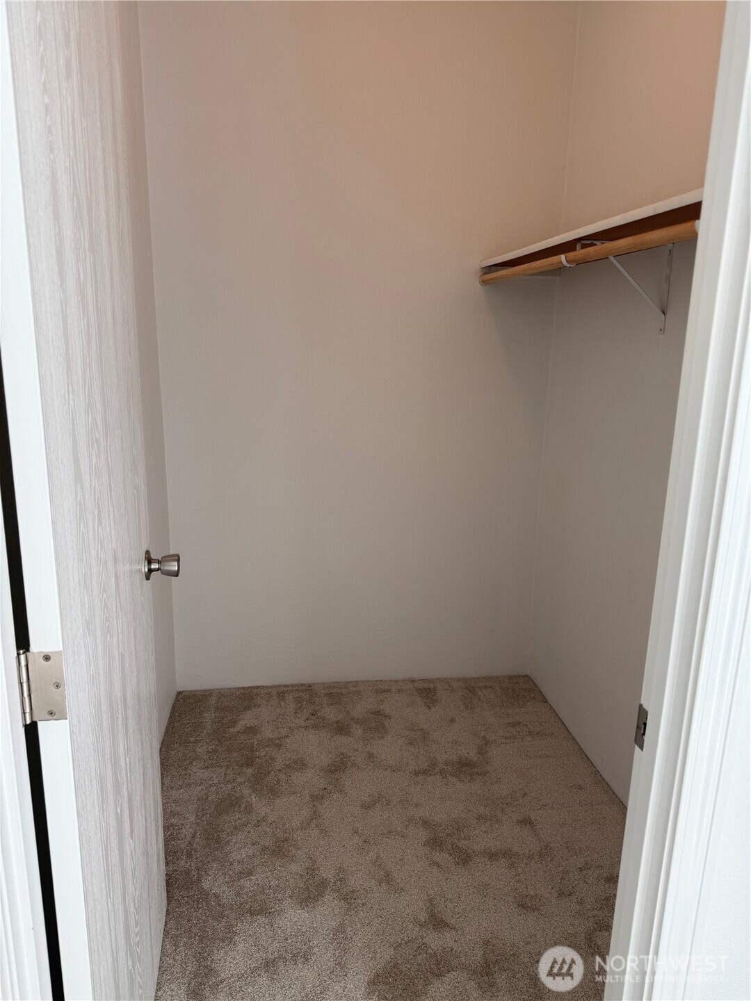 77 Clemons Road 105 Property Photo 21