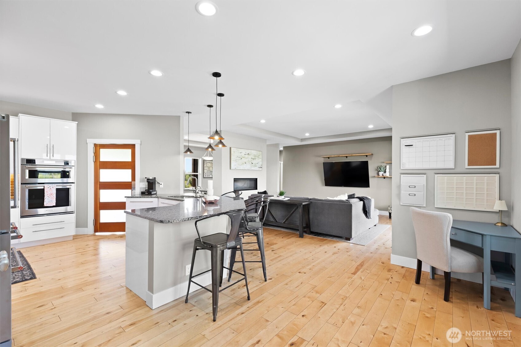 6956 Fingalson Creek Drive Property Photo 8