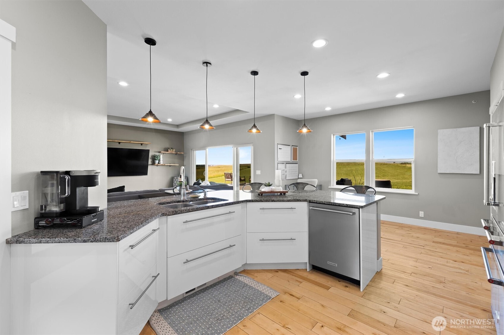 6956 Fingalson Creek Drive Property Photo 11