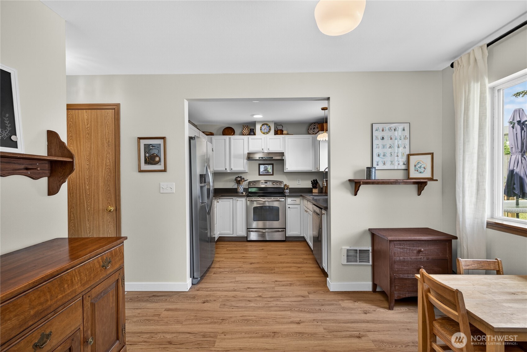 1293 Halsey Drive Property Photo 12