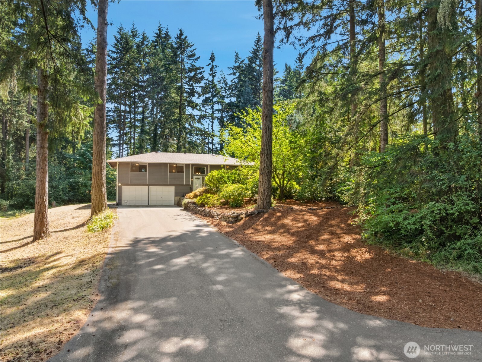 9102 149th Street Property Photo 2