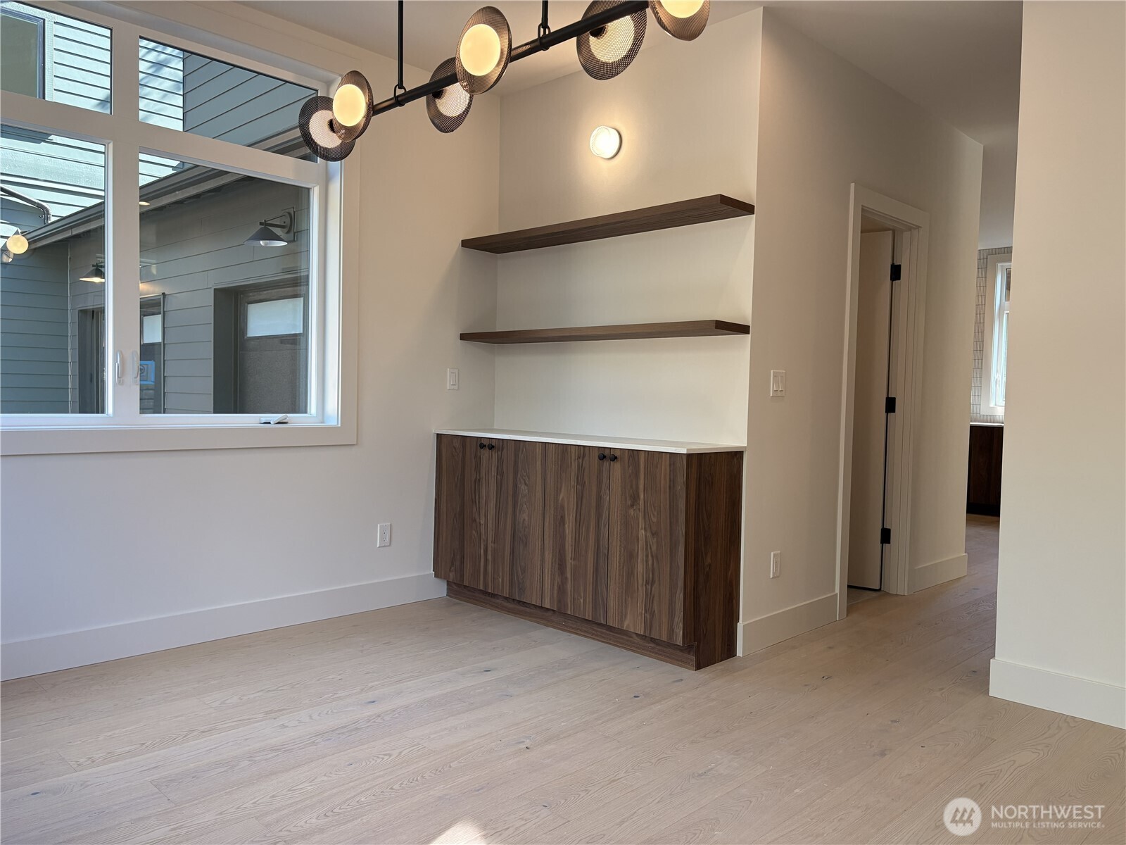 3026 Ne 95th Street Property Photo 6