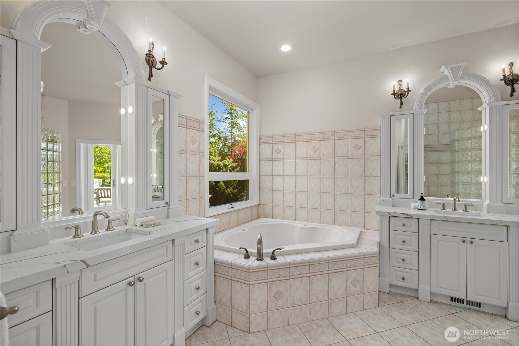 4145 Peregrine Point Way Property Photo 12