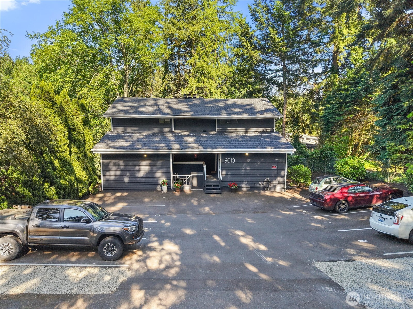 9010 236th Street Property Photo 3