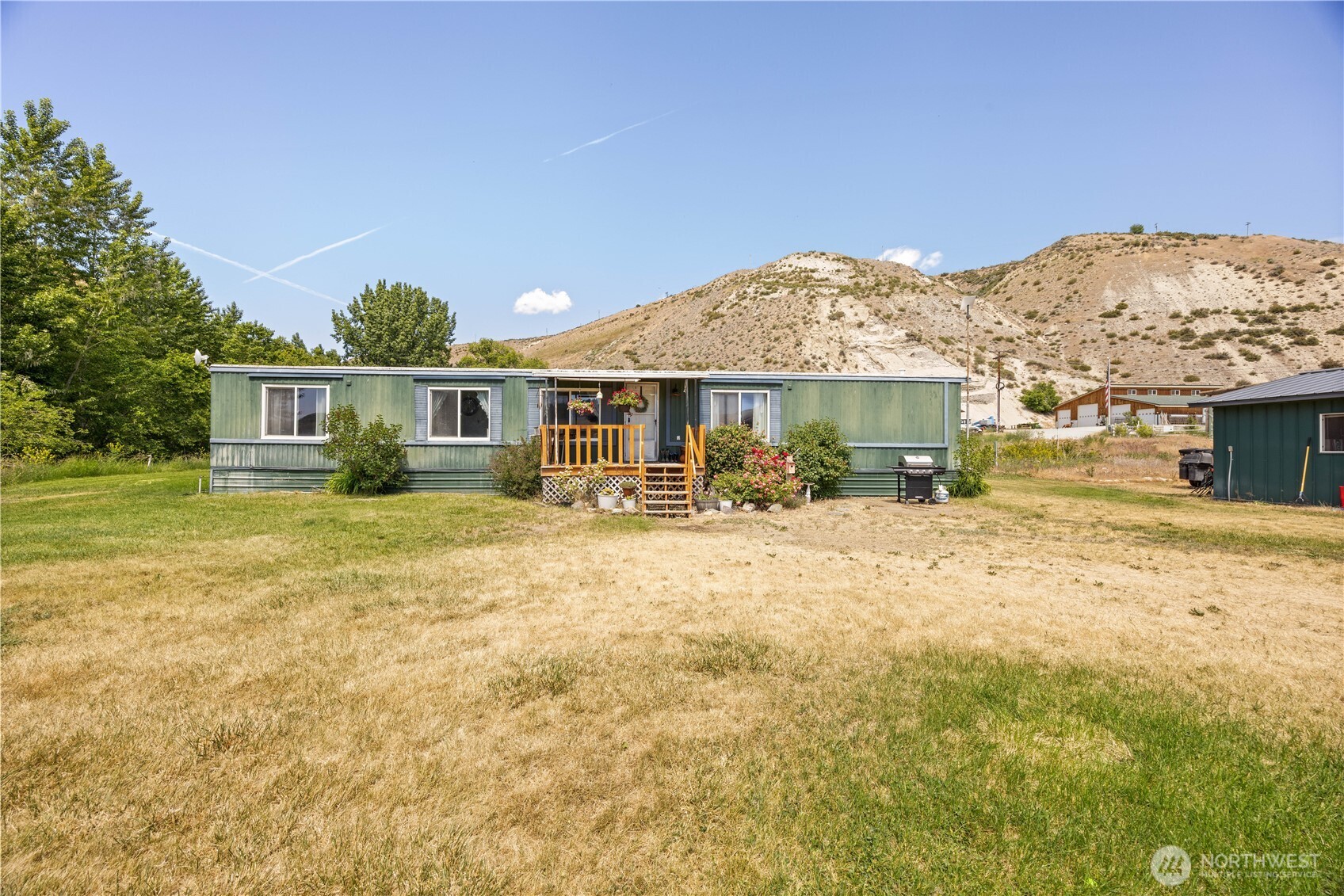 25505 C Hwy 97 Property Photo 16