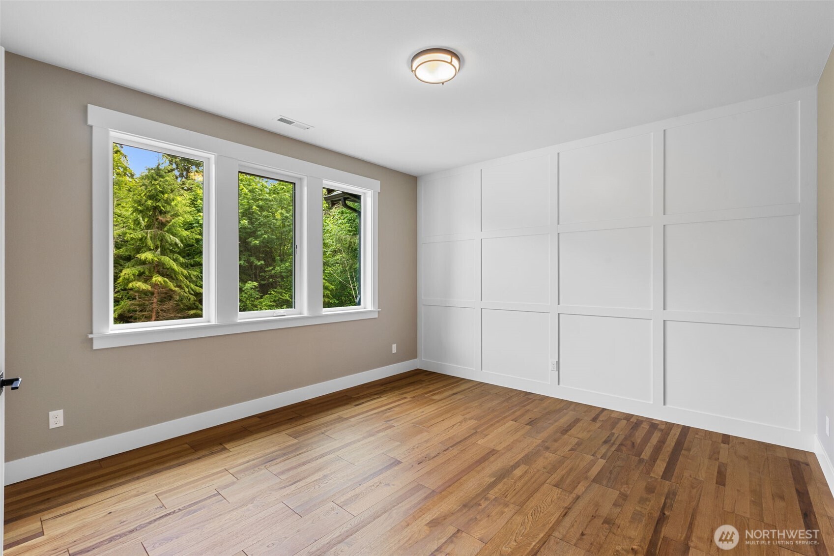 8845 80th Lane Property Photo 13