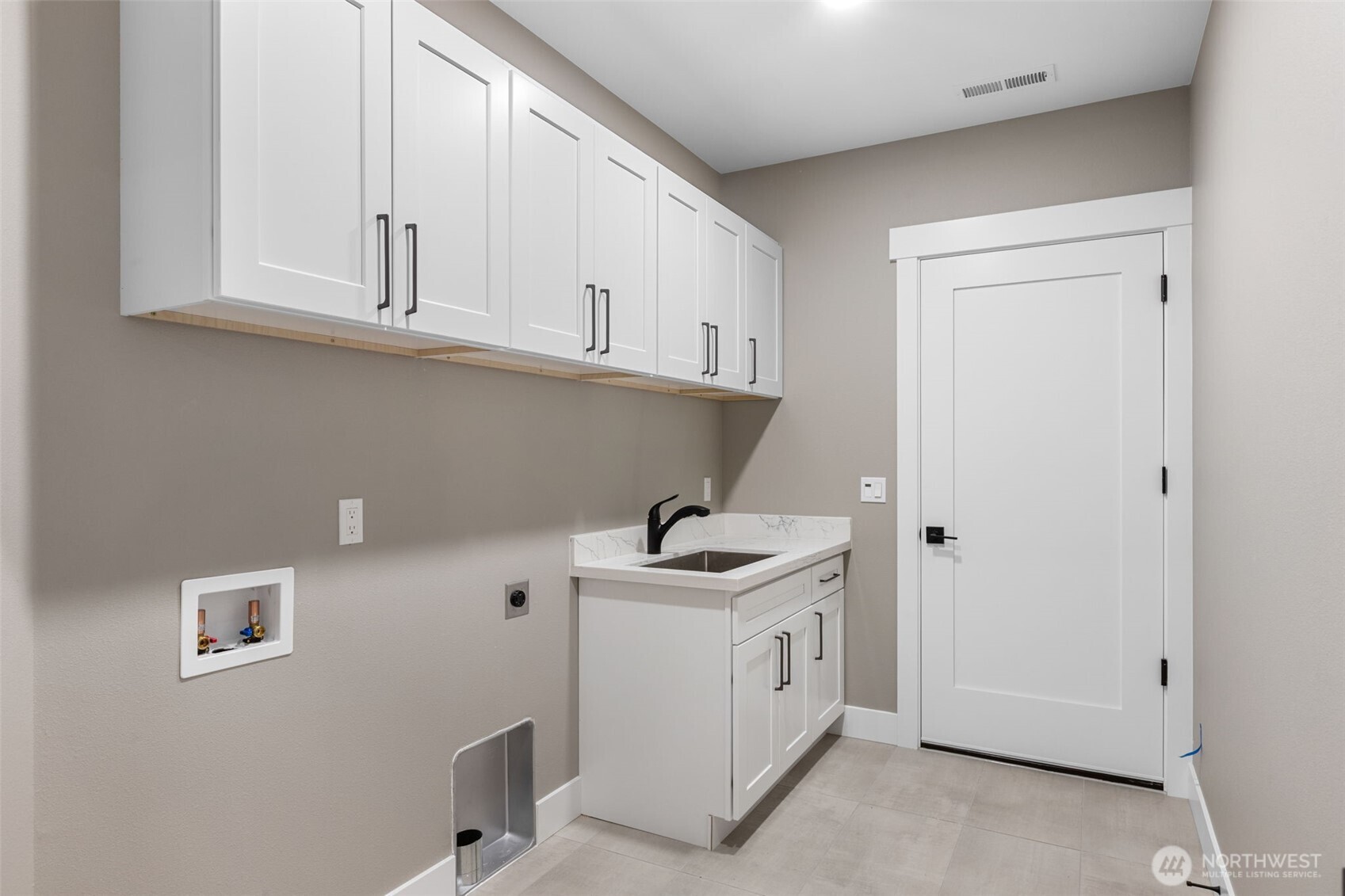 8845 80th Lane Property Photo 17