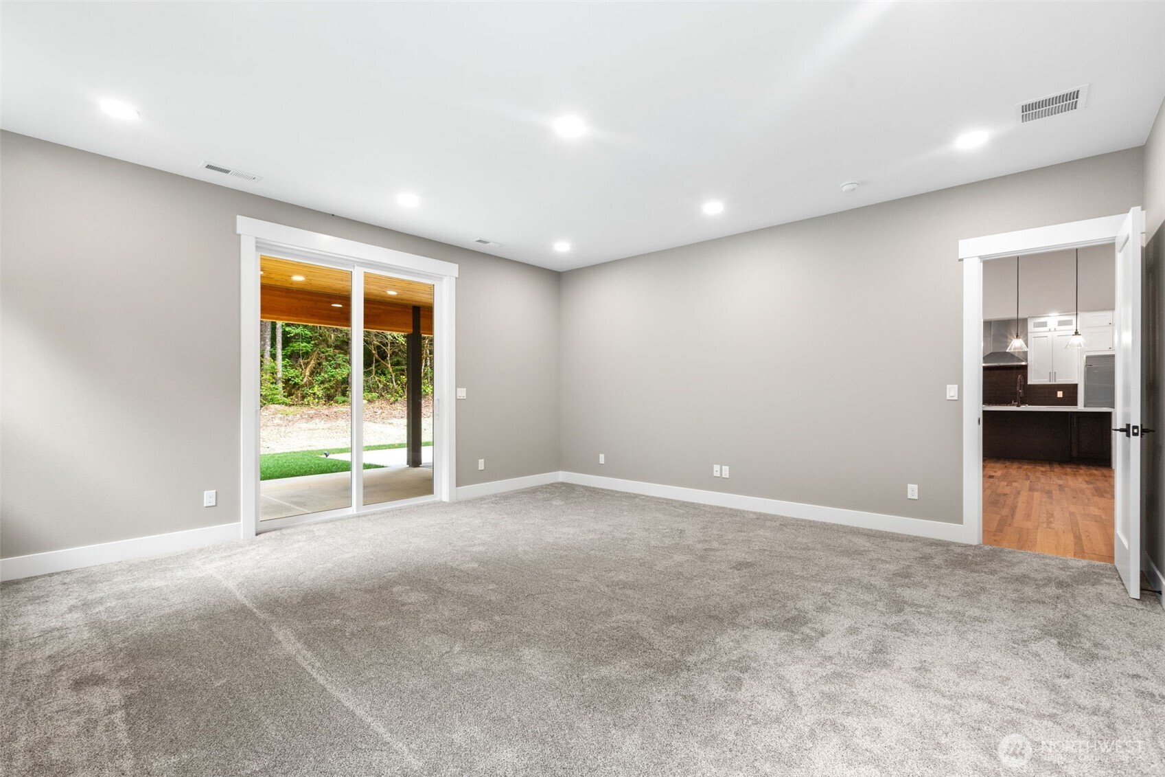 8845 80th Lane Property Photo 18