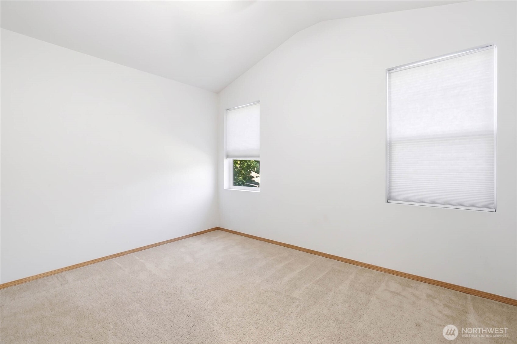 5427 Boardwalk Street Property Photo 15