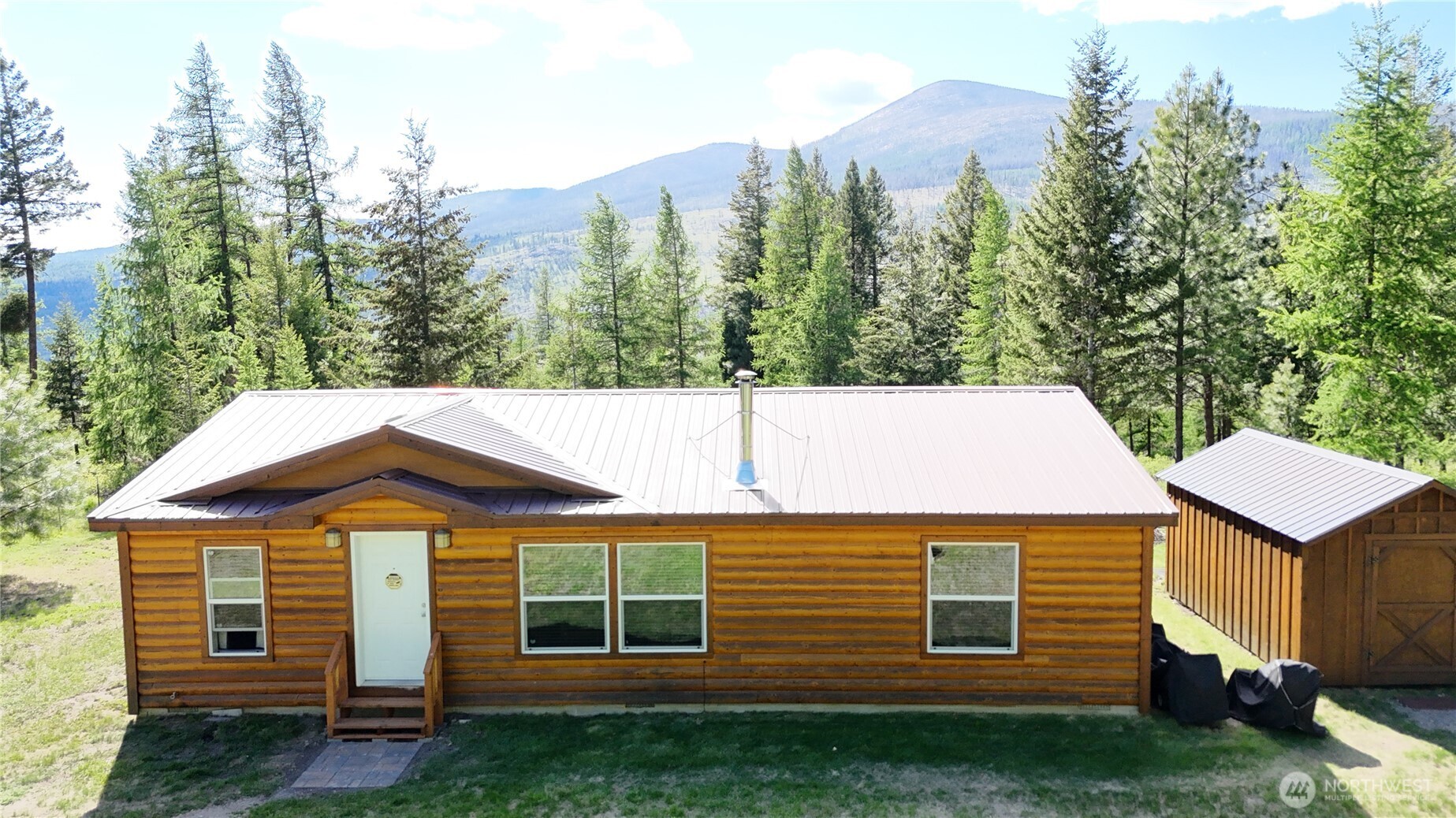 393 Summer Road Property Photo 1