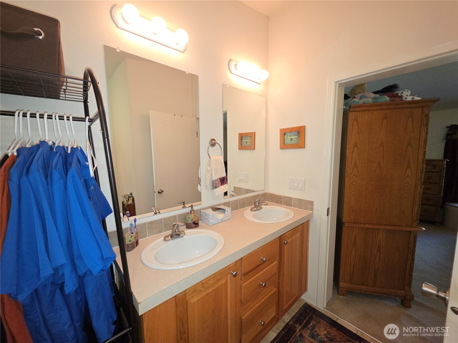 393 Summer Road Property Photo 12
