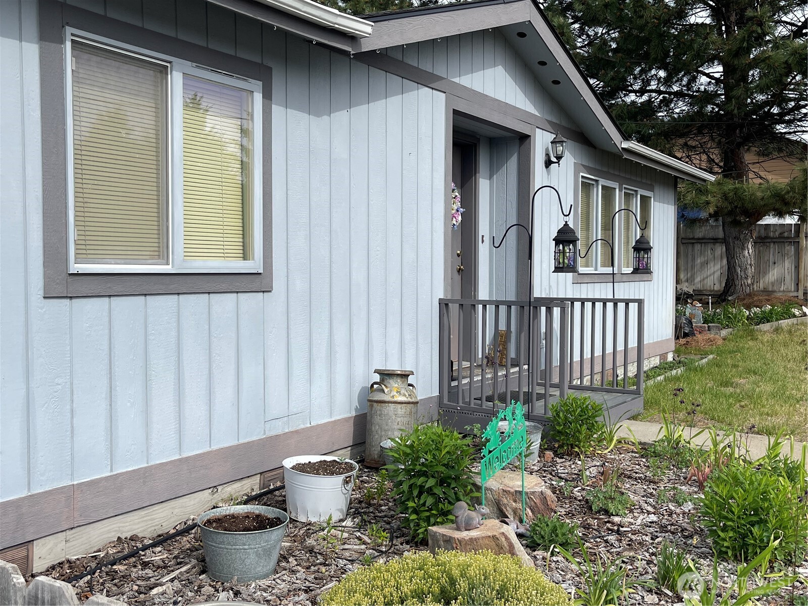 3 Sand Flat Rd Property Photo 2