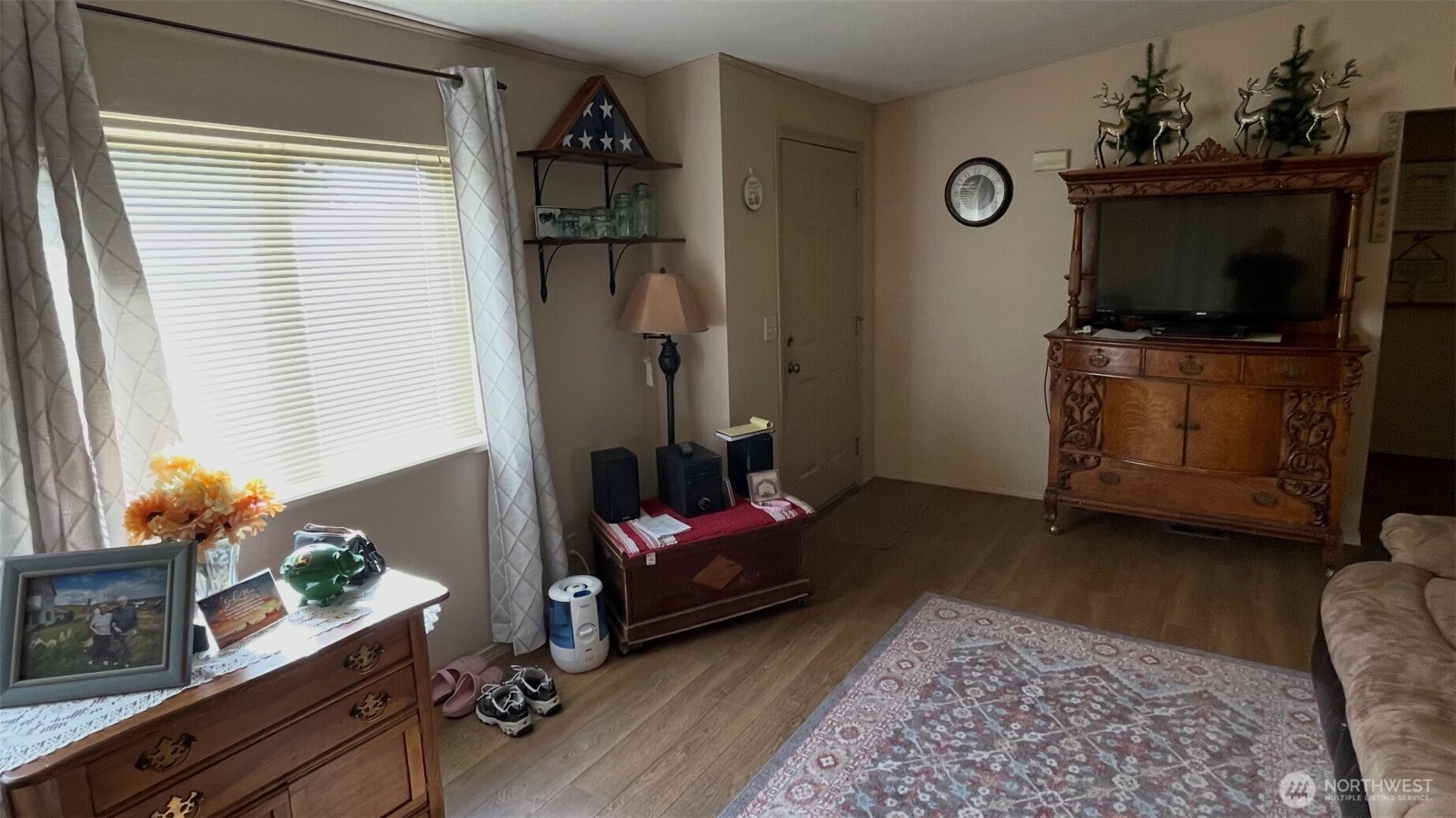 3 Sand Flat Rd Property Photo 5