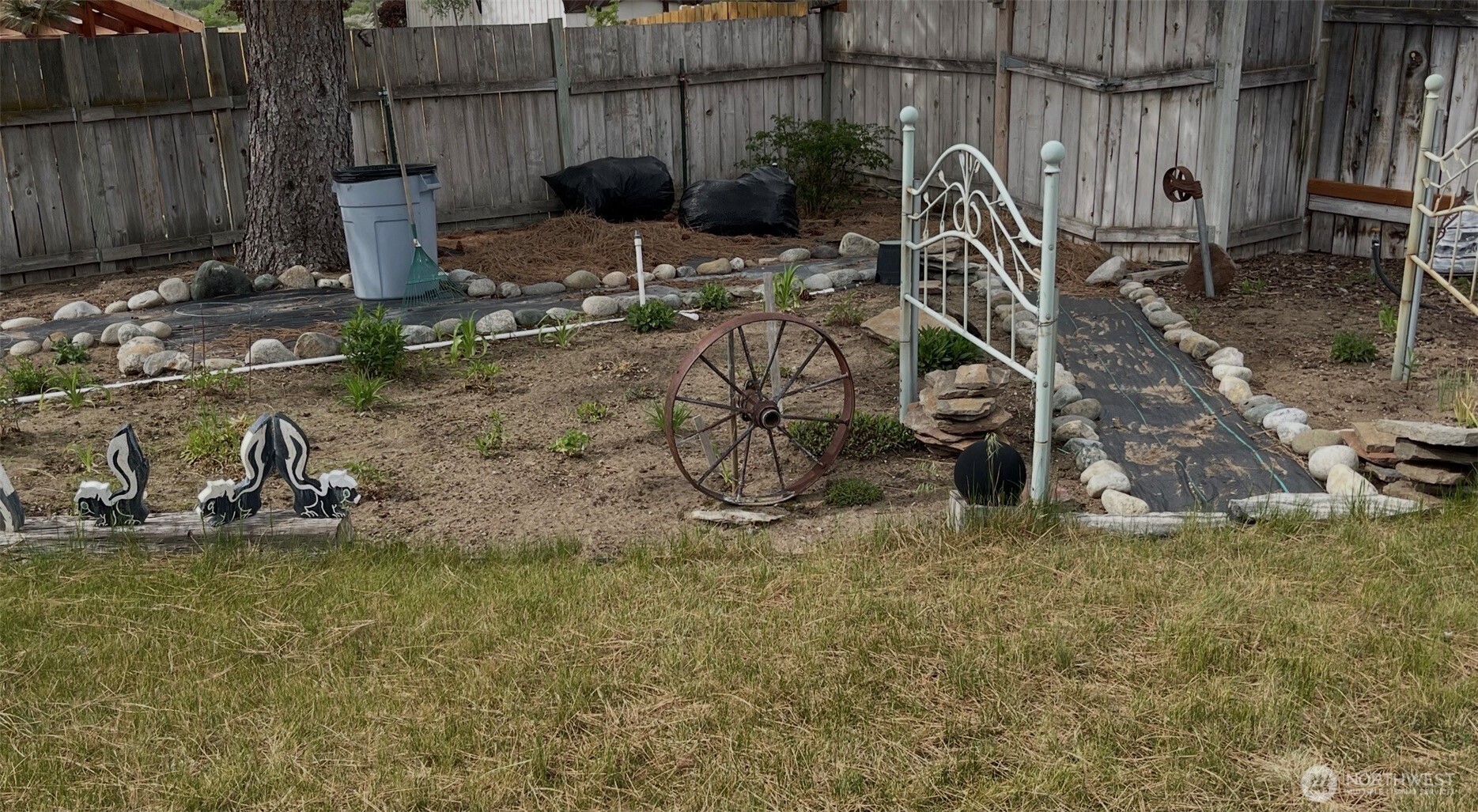 3 Sand Flat Rd Property Photo 32