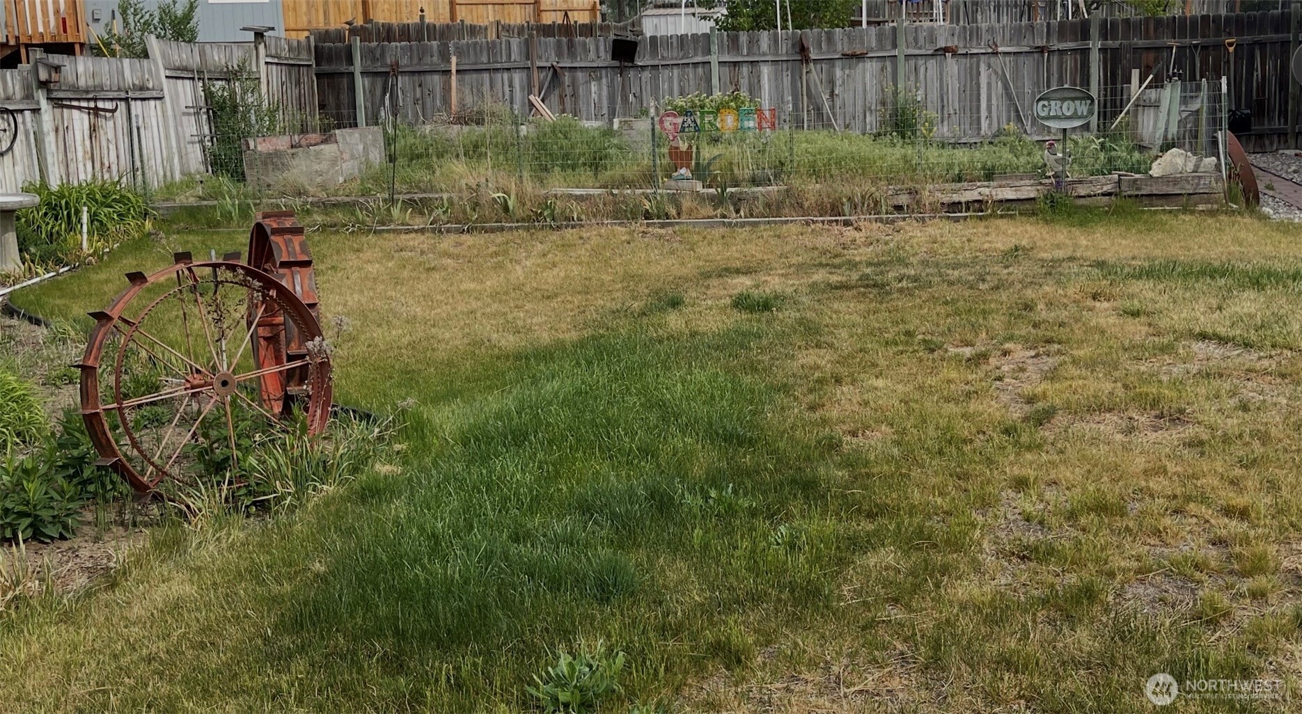 3 Sand Flat Rd Property Photo 33