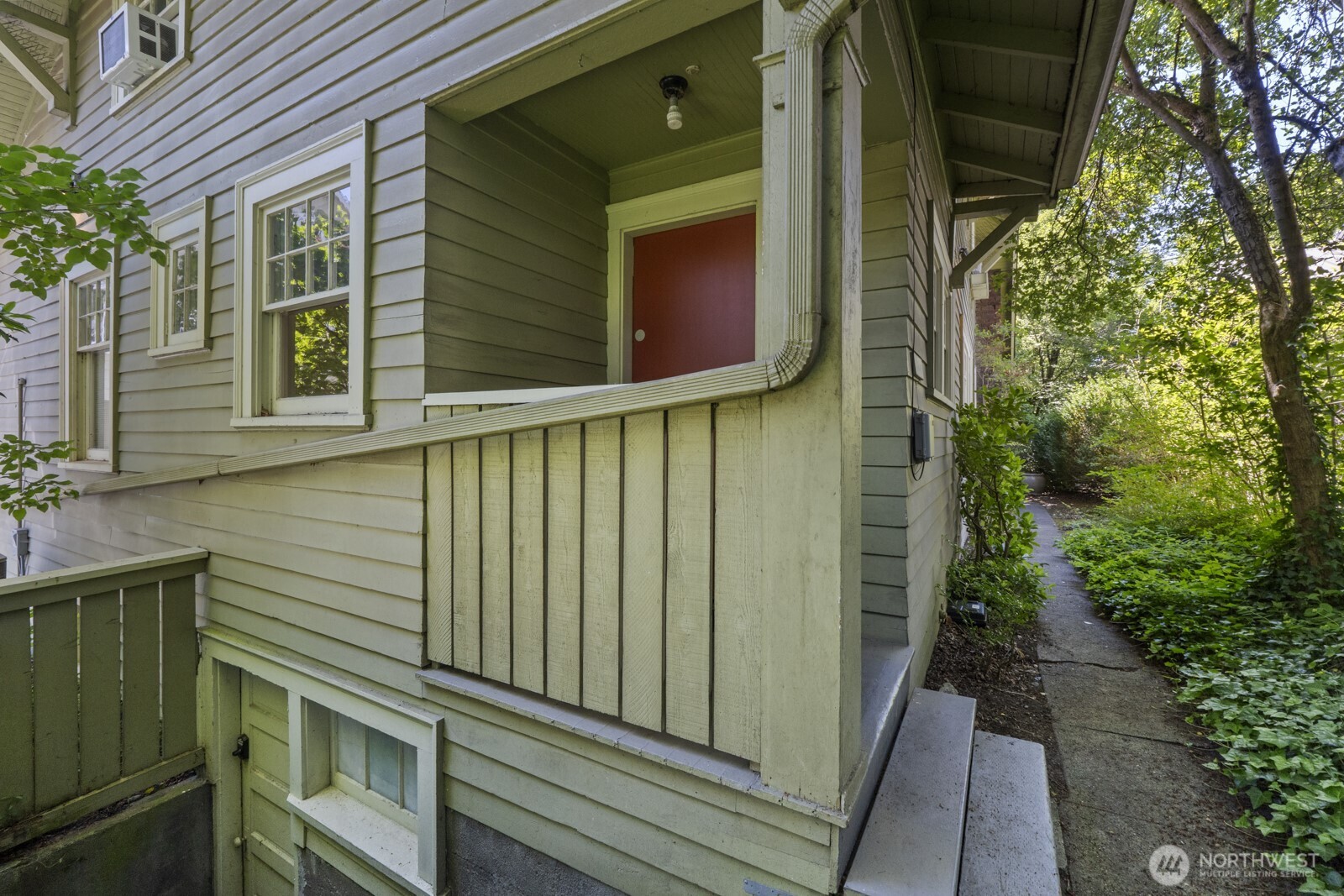 2012 Ne 65th Street Property Photo 8