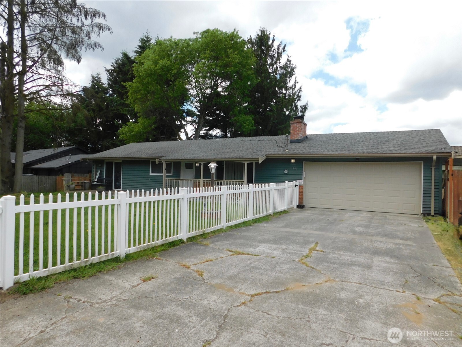 13408 103rd Avenue Property Photo 3