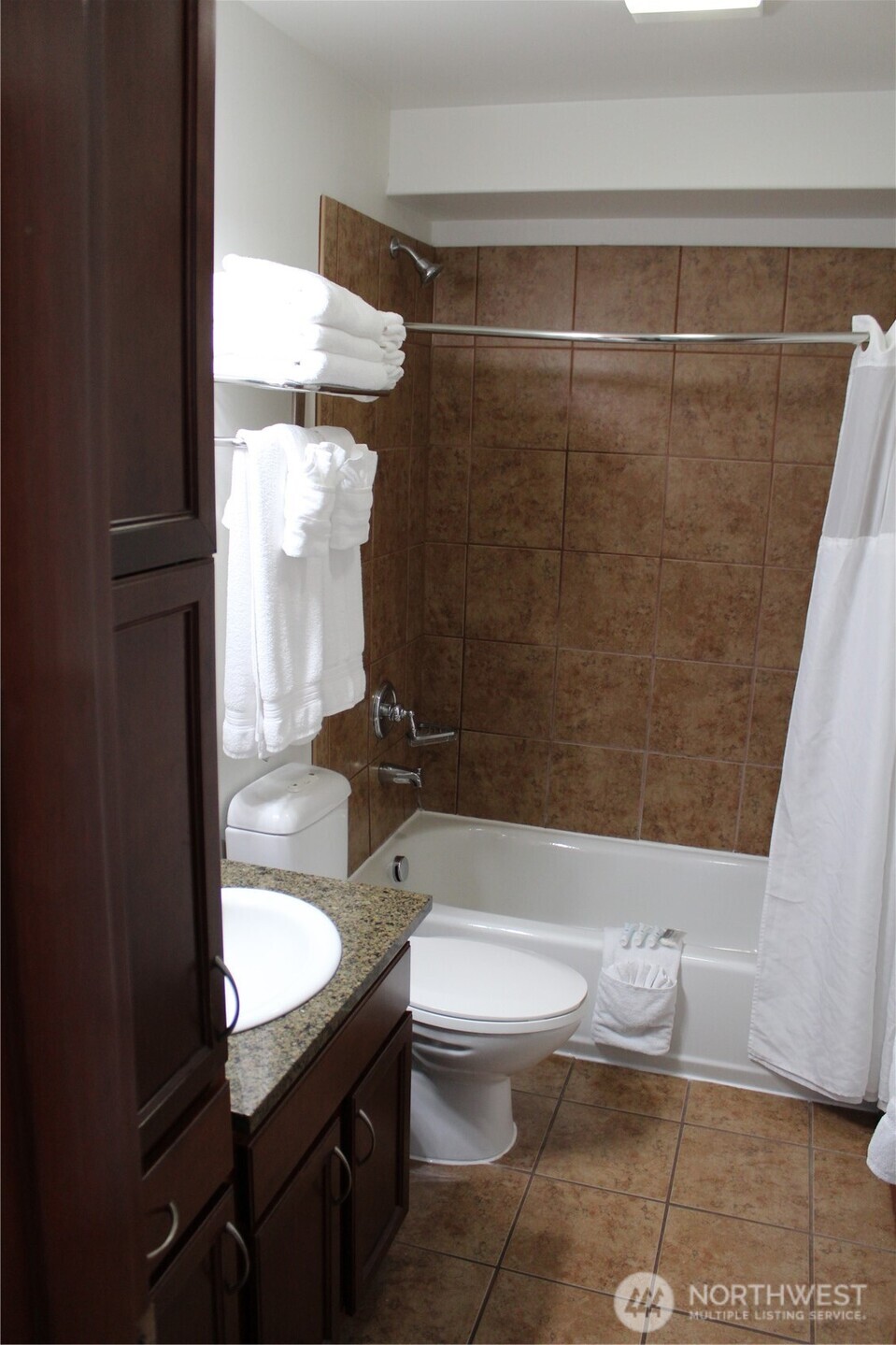 322 W Woodin Avenue 527 Property Photo 26