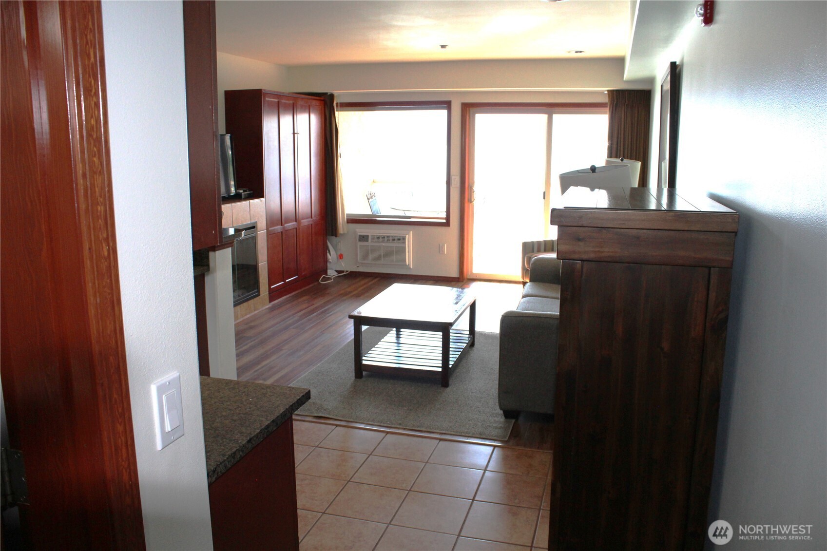 322 W Woodin Avenue 527 Property Photo 28