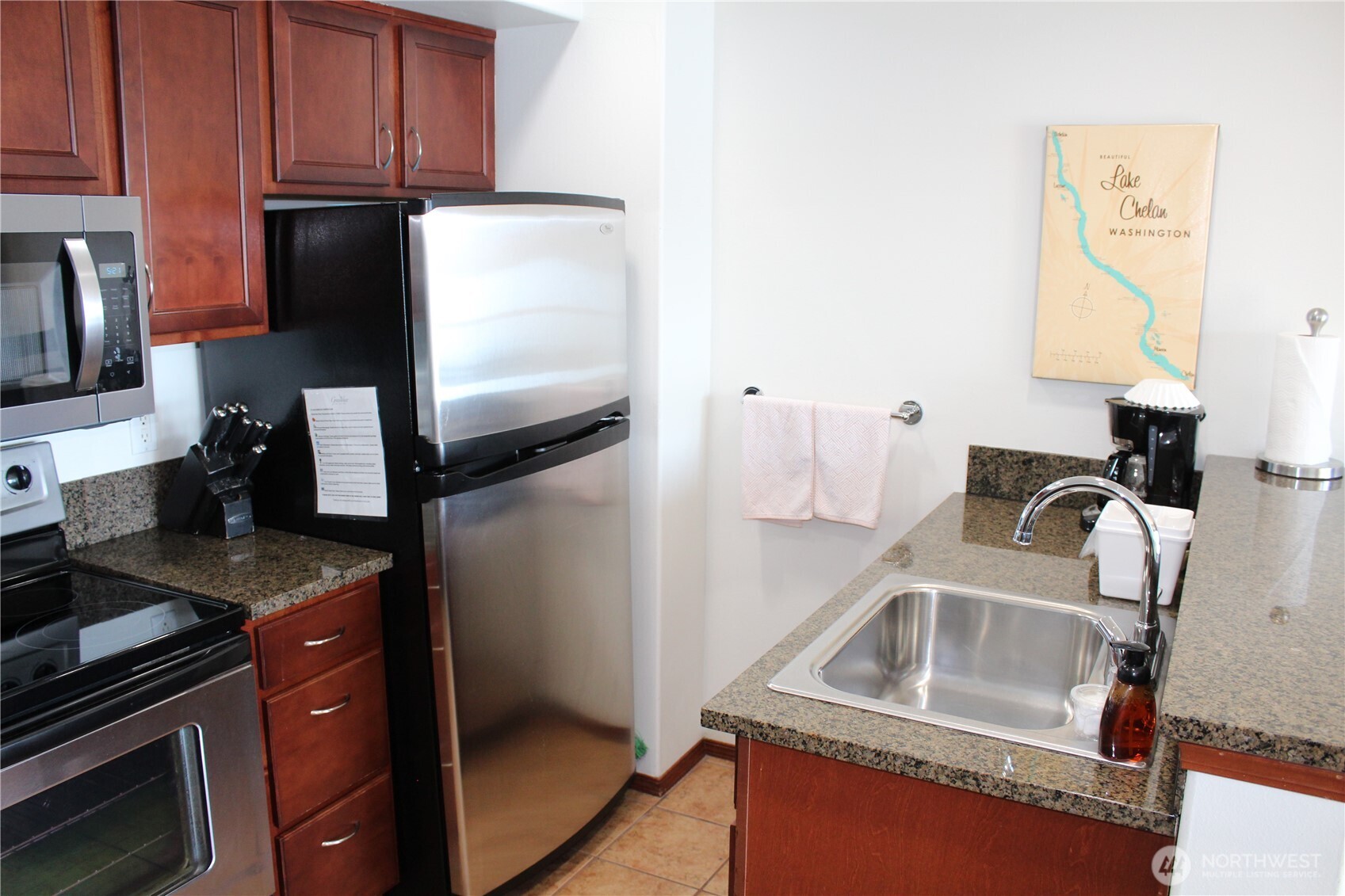 322 W Woodin Avenue 527 Property Photo 31