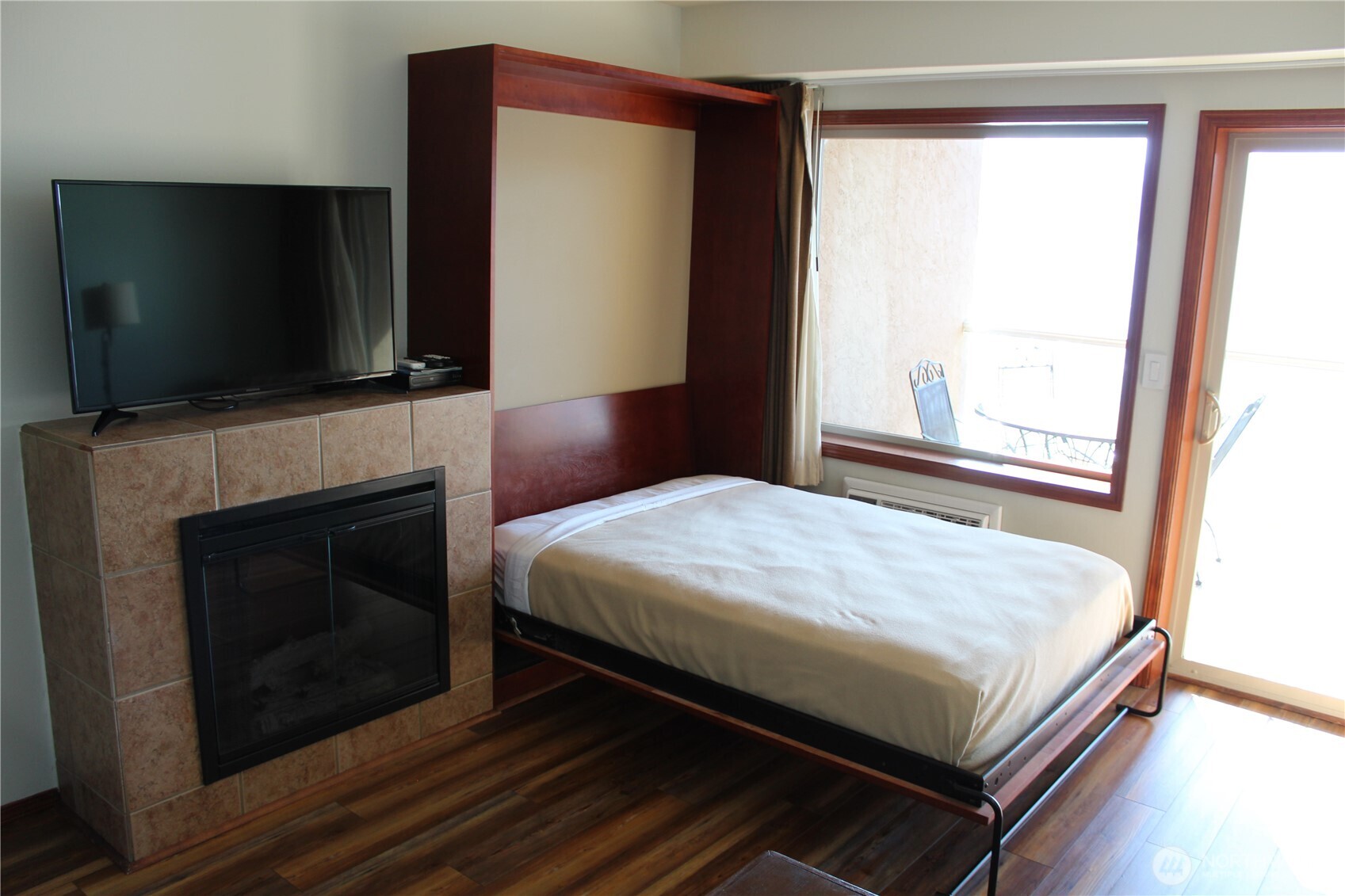 322 W Woodin Avenue 527 Property Photo 39