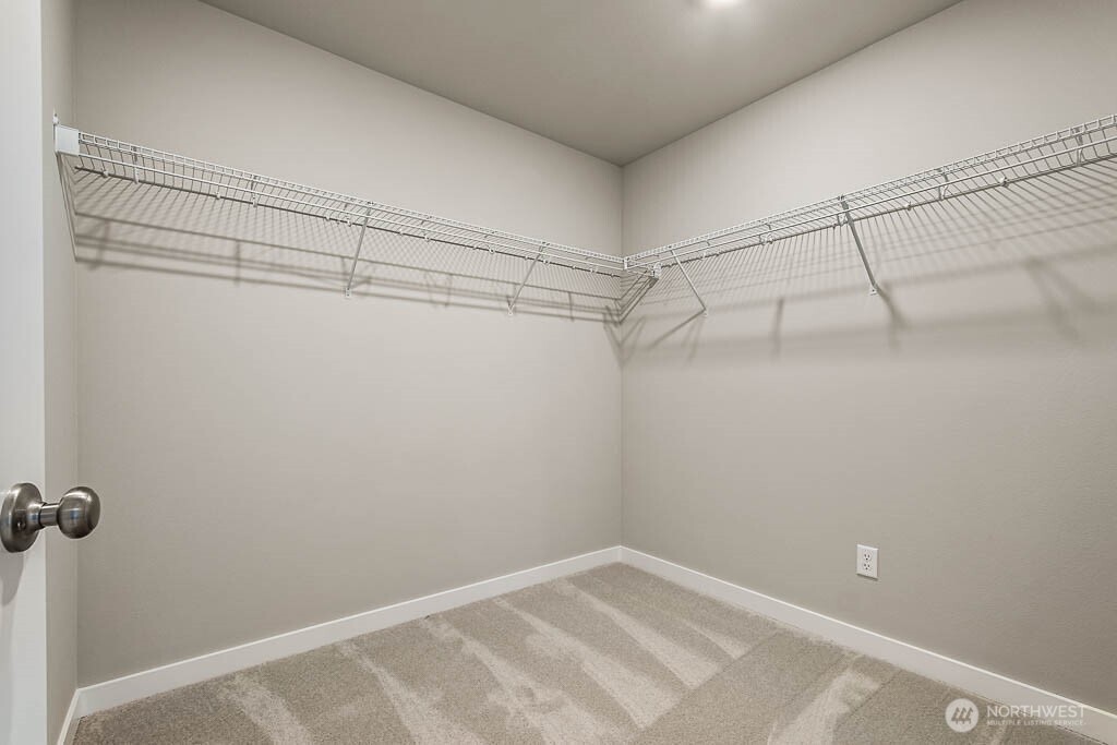 10011 38th Street Ct 44 Property Photo 9