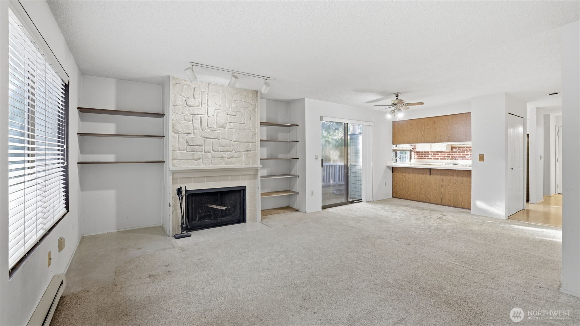 1850 Grant Avenue D5 Property Photo 6