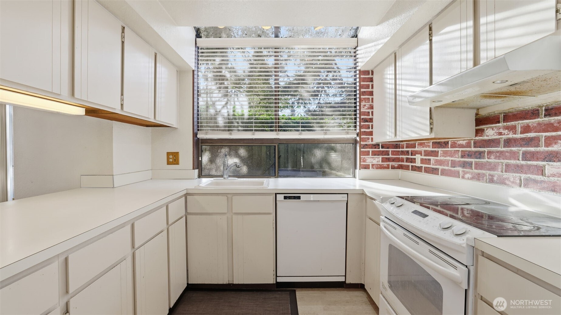 1850 Grant Avenue D5 Property Photo 11