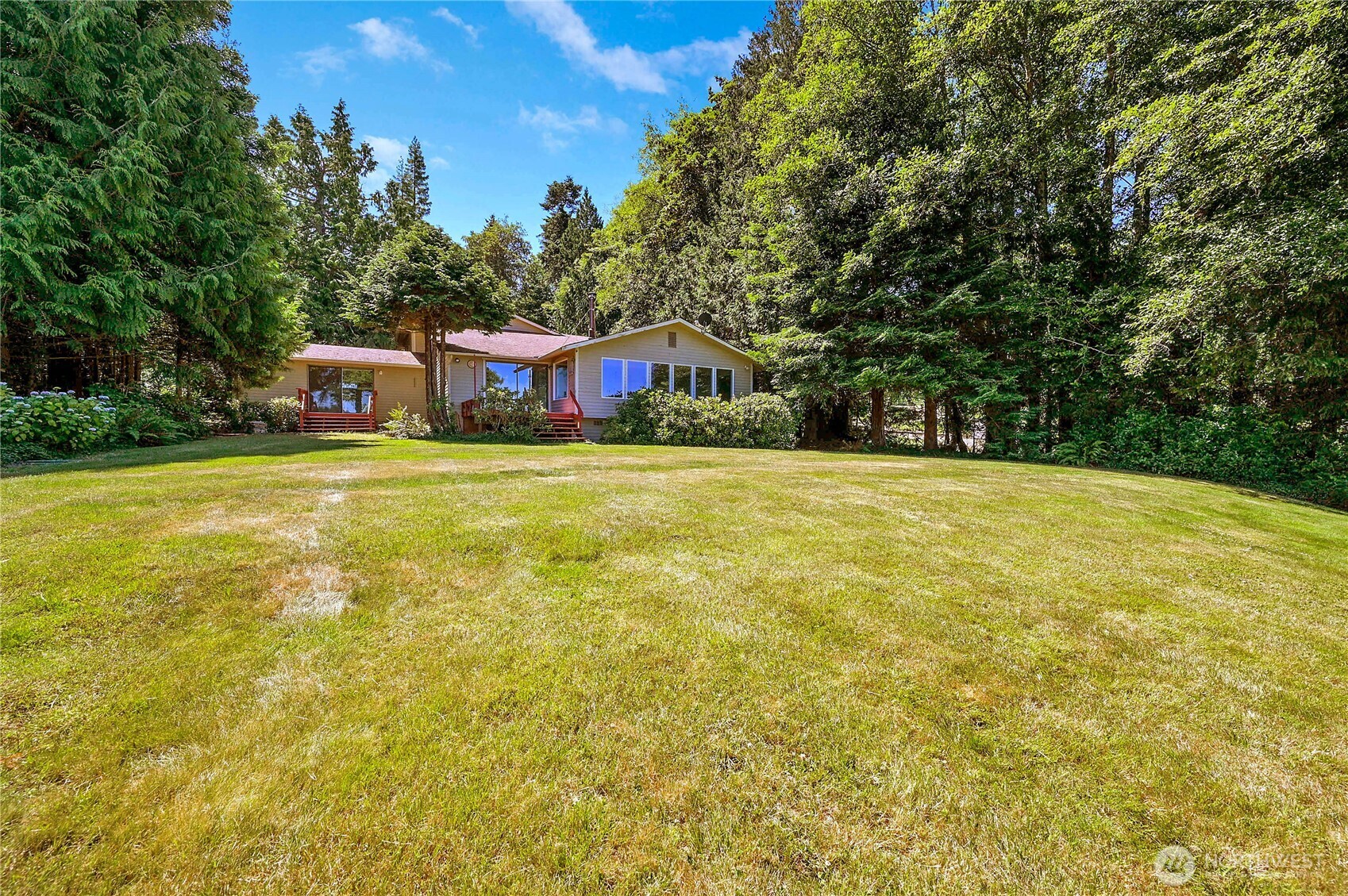 261 Verner Avenue Property Photo 10