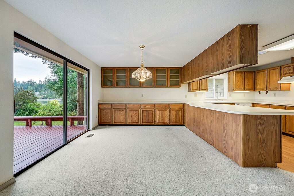 261 Verner Avenue Property Photo 16